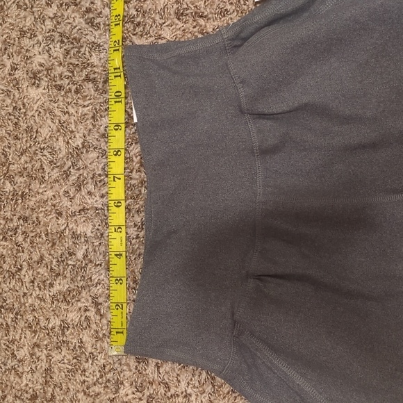 Old Navy powersoft women's gray high rise go dry joggers ankle length - Picture 8 of 12